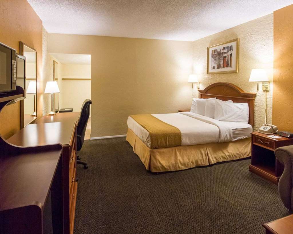 Quality Inn And Suites Goodyear Zimmer foto